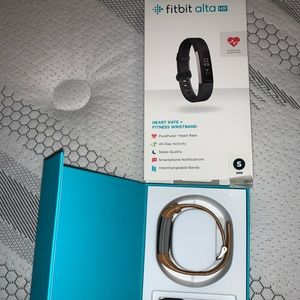 Fitbit Alta HR